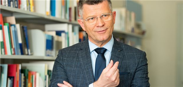 Ethikrat fordert Wettbewerb der Ideen statt stumpfe Corona-Obrigkeit Den Menschen muss eine Perspektive für das Leben Danach geboten werden: Professor Peter Dabrock, Vorsitzender des Deutschen Ethikrats.