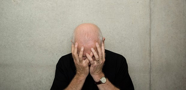 Fragebogen für schnellere Therapie Depressiv? In Niedersachsen sollen AOK-Patienten nicht länger als 14 Tage auf einen Termin warten müssen.