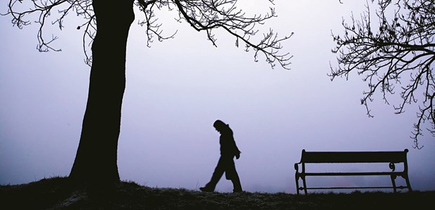 Kritischer Blick aufs DSM-5 Depressiv: Nach dem DSM-5 ist man das bereits nach zwei Wochen Trauer.