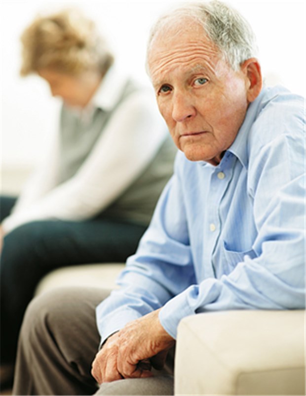 Auf Depressions-Zeichen achten! Depressive Männer sind mitunter aggressiv und reizbar.