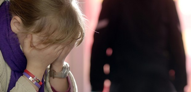 Urologen sollen Fragen stellen Depressivität, aber auch urologische Symptome können Folgen sexuellen Missbrauchs sein.