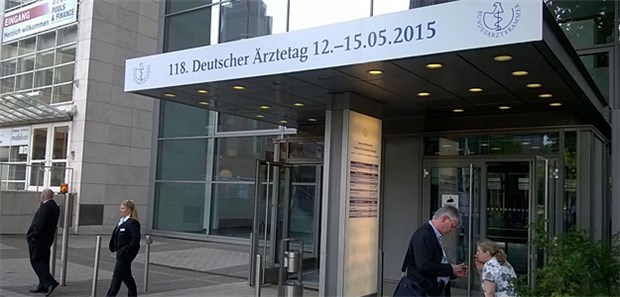 Der 118. Deutsche Ärztetag geht in den zweiten Plenumstag.