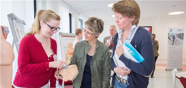 Gesundheit lässt sich lernen Der 3. Platz ging an die „Patientenuni“ der MHH, die laienverständlich Medizinwissen vermittelt.