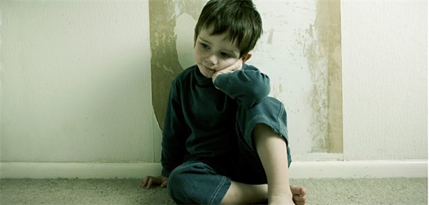 15 Prozent aller Kinder leben in Armut Der Anteil der jungen Menschen, deren Familie von Sozialleistungen lebt, unterscheidet sich von Region zu Region stark.