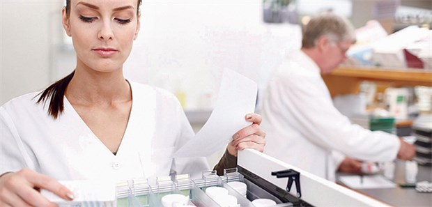 ARMIN nimmt Fahrt auf Der Apotheker wählt das Produkt aus, der Arzt verordnet nur nach Wirkstoffnamen: Das ist ein Bestandteil des Modellprojekts ARMIN.