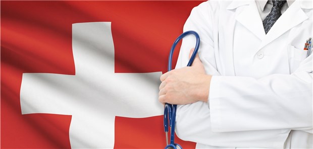 Der Arbeitsalltag ist stressig, aber das Gesundheitssystem sehr gut, finden Schweizer Ärzte. 