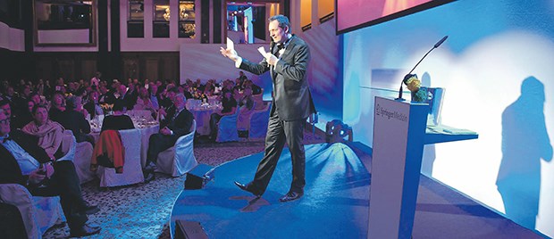 Große Gala für brillante Ideen Der Arzt, Komiker und Autor Dr. Eckart von Hirschhausen verwöhnte die Gäste mit schwarzem Humor und feinen Wort-Spitzen.