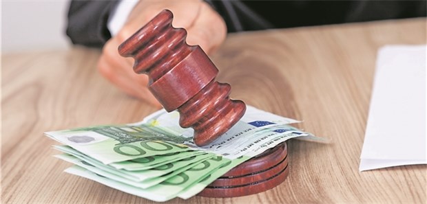 Der BGH stärkt den Schadenersatz-Anspruch von Freiberuflern, die nach einem unverschuldeten Unfall beruflich eingeschränkt sind.