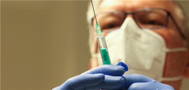 Pädiater drängen auf rasche Umsetzung der Impfpflicht Der BVKJ warnt: Eine allgemeine Corona-Impfpflicht sollte schnell umgesetzt werden. (Symbolfoto)
