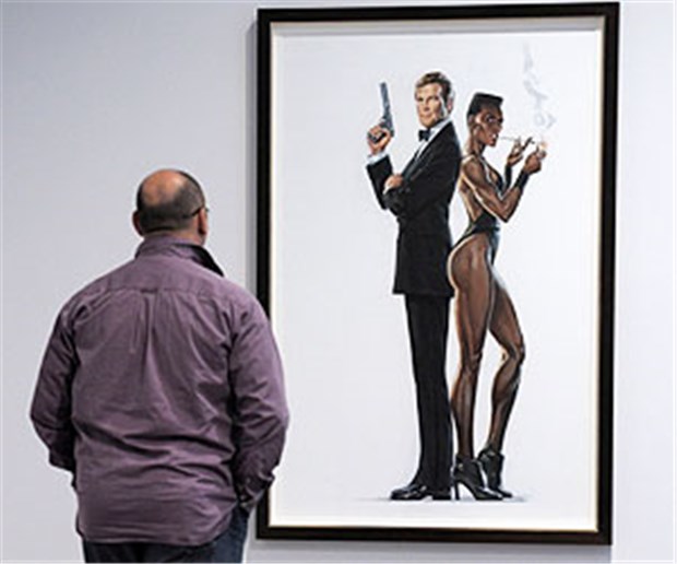 Ist Frauenheld James Bond im Bett ein Versager? Der Blick auf James Bond: Sein Alkoholkonsum könnte jedoch zu einem Performance-Problem geführt haben, hat das British Medical Journal analysiert.