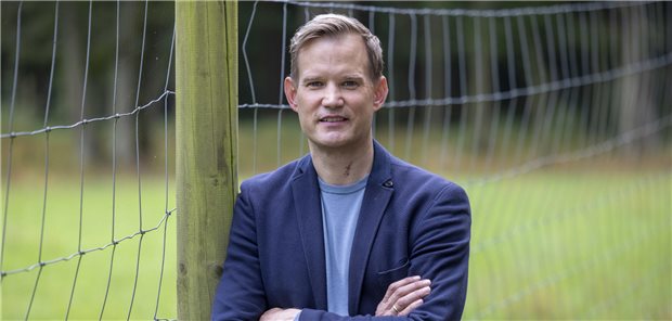 Hendrik Streeck: Der Virologe will in den Bundestag Der Bonner Virologe Hendrik Streeck bei einem Spaziergang durch den Kottenforst. Der Wissenschaftler hat ein Buch zur Corona-Krise geschrieben.
