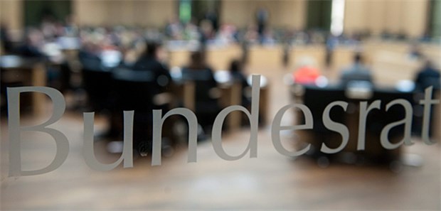 Bundesrat zeigt sich bei Gröhe handzahm Der Bundesrat hat über wichtige Gesetzentwürfe beraten.