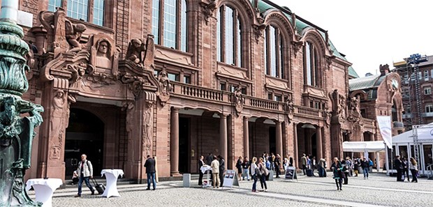 Aufbruch in eine neue Ära Der DGIM-Kongress 2015 findet im Congress Center Rosengarten in Mannheim statt.