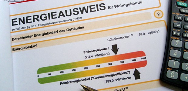 Jetzt ist der Energieausweis Pflicht Der Energieausweis soll zeigen, wie hoch der Endenergiebedarf einer Immobilie ist.