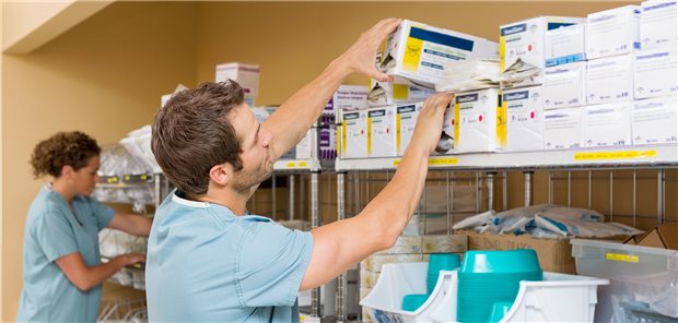Expertenrat zu Omikron-Ausbreitung: Krankenhäuser sollen Vorräte anlegen Der Expertenrat der Bundesregierung empfiehlt: Die Krankenhäuser sollten Vorräte von Medikamenten und Material anlegen. (Symbolbild)