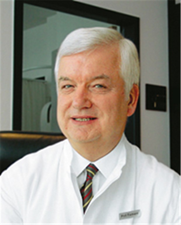 Kein Zögern - gleich Koloskopie! Der Gastroenterologe Professor Jürgen F. Riemann ist Vorsitzender der Stiftung LebensBlicke.