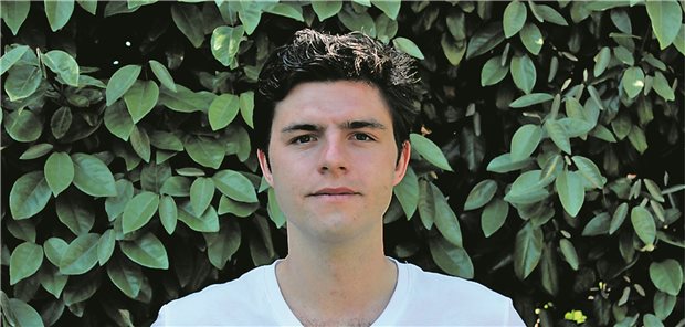 Gesucht: Die „blutreichste Hochschule“ Der Initiator der Blutspendeaktion: Leonard Richter