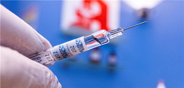 Verhaltene Resonanz auf die Grippe-Impfung in der Apotheke Der Modellversuch erlaubt es Apothekern in einigen Gebieten von Westfalen-Lippe und Schleswig-Holstein, drei Jahre lang gegen das Grippevirus zu impfen.