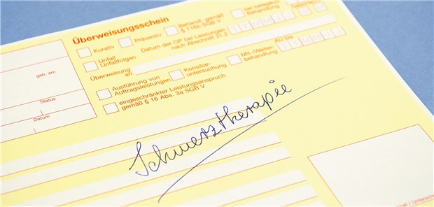 Fahrlässig falsch abgerechnet? Verjährungsfristen länger! Der Neurochirurg stellte Überweisungen zur Schmerztherapie aus, ohne Patienten gesehen zu haben.