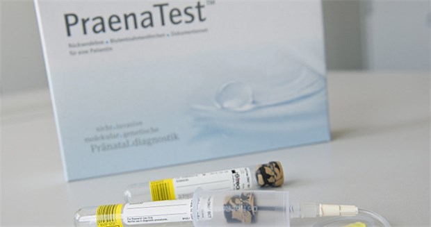 Abgeordnete bohren bei Regierung nach Der PraenaTest® ist seit Sommer 2012 in Deutschland verfügbar.