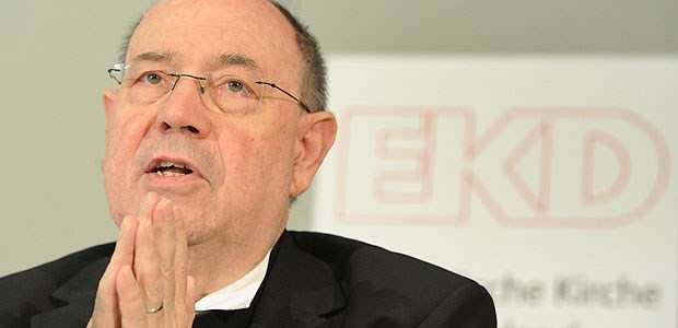 "Keine christliche Verpflichtung zur Organspende" Der Ratsvorsitzende der Evangelischen Kirche in Deutschland (EKD), Nikolaus Schneider, betont, dass Christen die Organspende auch ablehnen können.