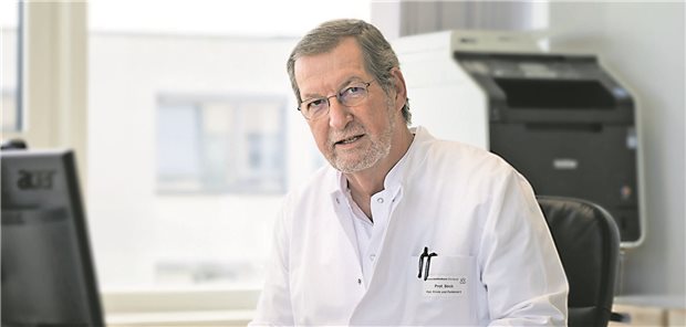 Der Tropenmediziner Professor August Stich lehrt an der Universität Würzburg.