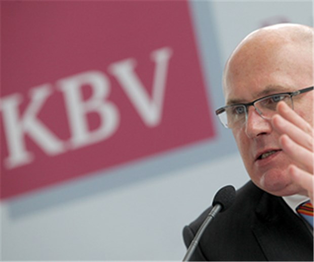 KBV-Chef Köhler: Zweiklassenmedizin ist ein Mythos Der Versichertenstatus habe kaum Einfluss auf die Wartezeiten, sagt KBV-Chef Dr. Andreas Köhler.