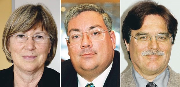 Prämienstreit: Berliner KV-Vorstand soll zahlen Der Vorstand der KV Berlin: Vorsitzende Dr. Angelika Prehn (v.l.), Dr. Uwe Kraffel und Burkhard Bratzke.