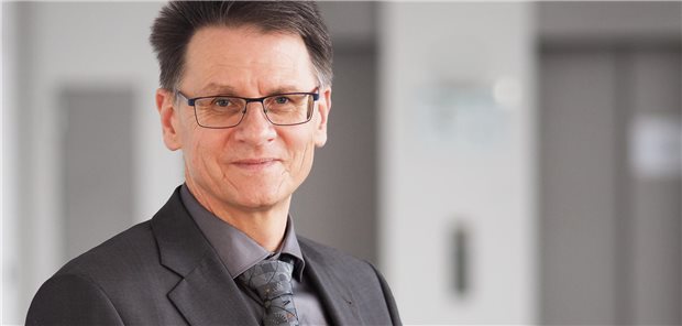  Dr. Christian Pfeiffer 