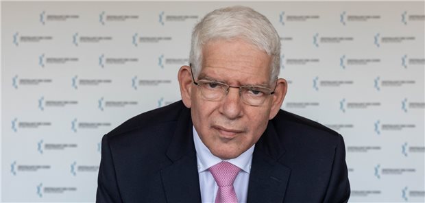 Mediziner Schuster bleibt Zentralratspräsident der Juden Der Würzburger Mediziner Dr. Josef Schuster wurde im Amt des Präsidenten des Zentralrats der Juden erneut bestätigt.