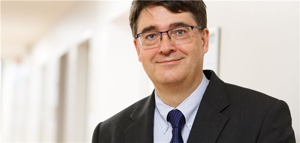 Der Zeitraum einer Zehn-Jahres-Periode für eine Strategie schafft stabile Voraussetzungen für nachhaltige Erfolge: Professor Michael Baumann, Vorstandsvorsitzender und Wissenschaftlicher Stiftungsvorstand des DKFZ in Heidelberg.
