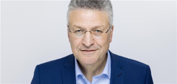 Lothar Wieler übernimmt Führungsaufgaben bei internationalem Gesundheitsnetzwerk Der ehemalige RKI-Präsident und jetzige Professor am Hasso-Plattner-Institut Professor Lothar H. Wieler wird Advisor des europäischen Gesundheitsnetzwerks Sciana.