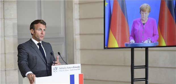 Merkel und Macron fordern europäische Gesundheitsstrategie Der französische Staatspräsident Emanuel Macron und Bundeskanzlerin Angela Merkel verkündeten nach ihrem virtuellen Treffen, wie sie Europa besser auf gesundheitliche Gefahren vorbereiten wollen.
