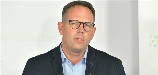 Saarlands Ex-Gesundheitsstaatssekretär Kolling geht zur Knappschaft Der frühere Gesundheits-Staatssekretär im Saarland, Stephan Kolling, wechselt ab November in die Geschäftsführung des Knappschaftsklinikums Saar GmbH.