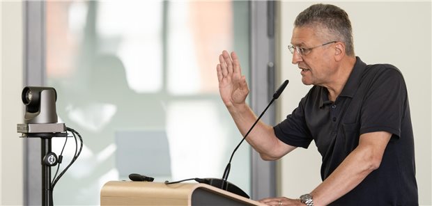 Der frühere Präsident des Robert Koch-Instituts, Professor Lothar Wieler, prangerte Intransparenz bei der politischen Entscheidungsfindung an.
