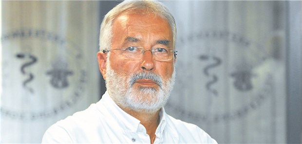 Der gebürtige Stendaler Dr. Andreas Crusius ist seit 1990 Präsident der Ärztekammer Mecklenburg-Vorpommern.