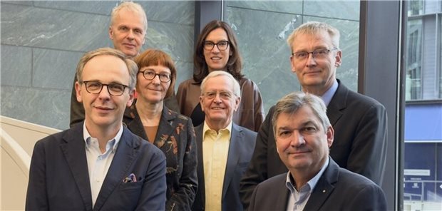 Bernd Mühlbauer ist neuer Vorsitzender der BÄK-Arzneimittelkommission Der neue Vorstand der Arzneimittelkommission der deutschen Ärzteschaft.