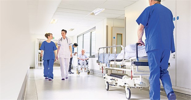 Geld und Qualität erstmals in einem Boot Der notorischen Forderung der Kliniken nach mehr Geld zur Bewältigung drängender Modernisierungsvorhaben hat die Koalition eine Qualitätsoffensive und damit Impulse für einen Strukturwandel entgegengesetzt.