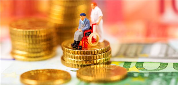 Gestaffelte Entlastung bei Pflege-Eigenanteilen angedacht Der pflegebedingte Eigenanteil macht den Betroffenen immer mehr zu schaffen.
