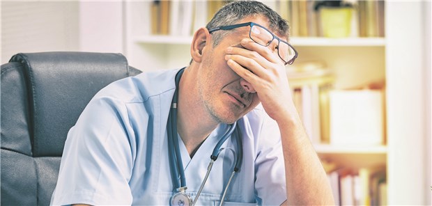 Der ständige Einsatz für Patienten kann zu Burnout, Depressionen oder Suchterkrankungen führen.