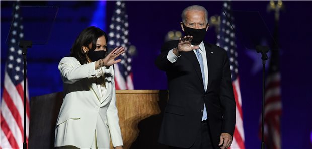 Designierter US-Präsident Biden will Corona-Expertenrat vorstellen Kamala Harris und Joe Biden in Wilmington (Delaware) am Samstag, 7. November