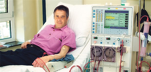 Immer mehr kaputte Nieren Dialyse: Etwa 80 000 Patienten in Deutschland sind dauerhaft auf Blutwäsche angewiesen.