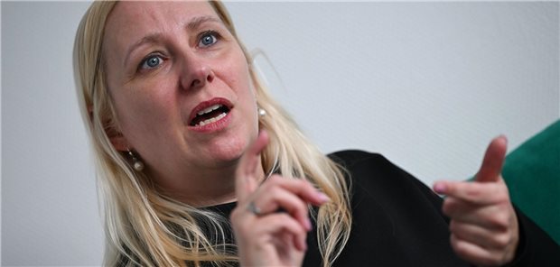 Diana Stolz (CDU), Ministerin für Familie, Senioren, Sport, Gesundheit und Pflege in Hessen, sieht für ihr Bundesland keinen zusätzlichen Regelungsbedarf für Akutkrankenhäuser, um Patientenakten im Fall der Insolvenz zu schützen. (Archivbild)