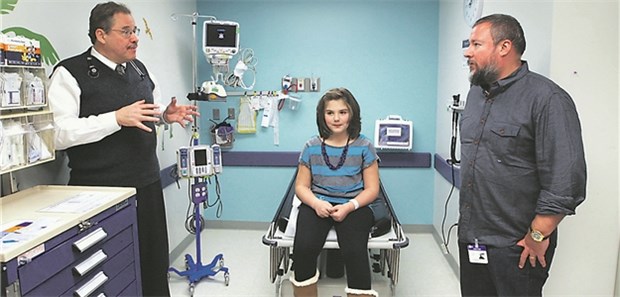 Erste Zulassung gentechnisch veränderter Abwehrzellen Die ALL-Patientin Emily Whitehead in einer TV-Dokumentation. Sie hat dank CAR-Therapie den Krebs überlebt.