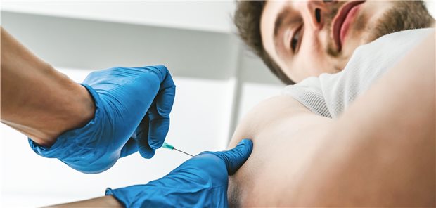 Die Ablehnung der allgemeinen Impfpflicht im Bundestag wird keine positiven Effekte auf die Impfbereitschaft des Gesundheitspersonals haben, glaubt die Uniklinik Essen.