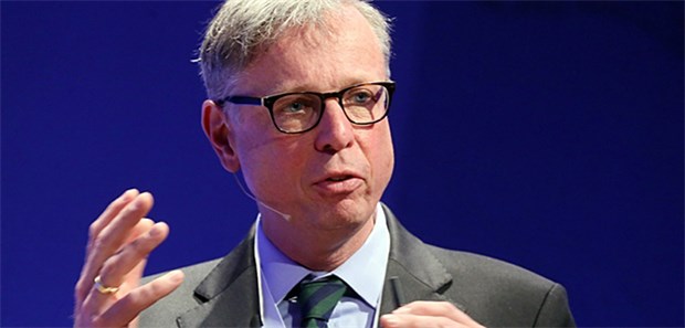 "Die Ärzte werden ihr Monopol verlieren und sich im Wettbewerb gegen neue Technologien behaupten müssen", prophezeit Dr. Markus Müschnich.