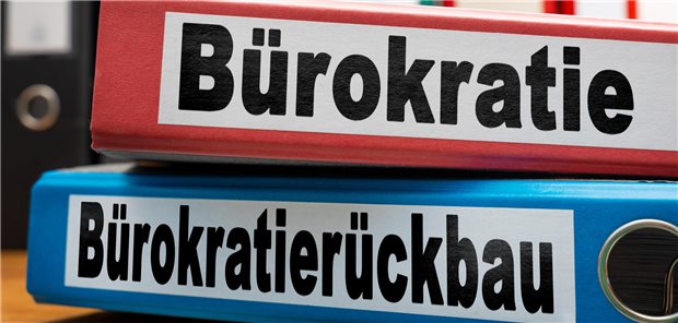 Die Aktenordner mit Bürokratiekram müssen dünner werden. Die KBV legt für die Entbürokratisierung Vorschläge vor.