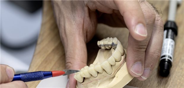 Die Arbeitsgemeinschaft der Gesundheitshandwerke fordert eine Gesundheitspolitik mit dem richtigen Biss.