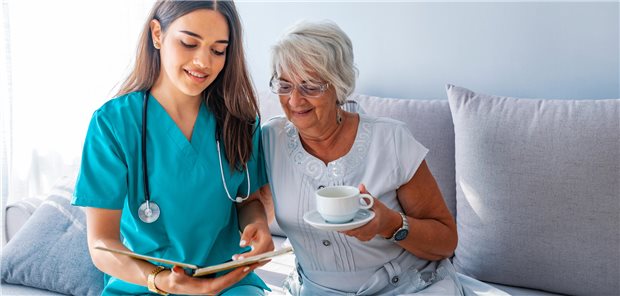 Forum Pflegegesellschaft: Ausbildungspakt im Norden ist zu langsam Die Ausbildungszahlen in der Pflege gehen in vielen Bundesländern zurück. Das bereitet Krankenhäusern und Pflegeeinrichtungen große Sorgen.