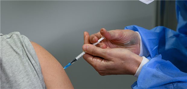 Großes Ausgabenplus für Kassen bei Schutzimpfungen und Rehaleistungen Die Ausgaben der Krankenkassen für Schutzimfungen sind im vergangenen Jahr überdurchschnittlich stark gestiegen.